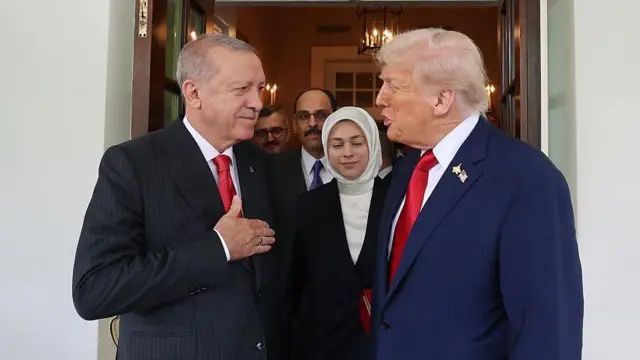 ERDOĞAN ABD’DE DİZ ÇÖKTÜ (Mihrac Ural)