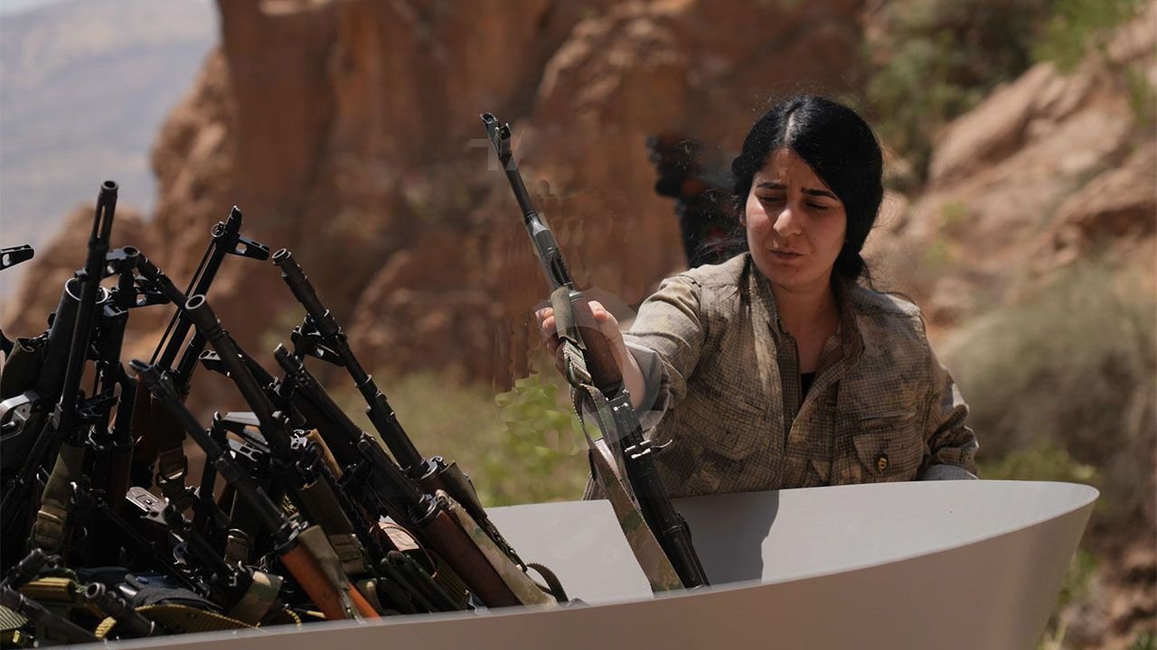 SİLAHLAR YAKILINCA (Mihrac Ural)