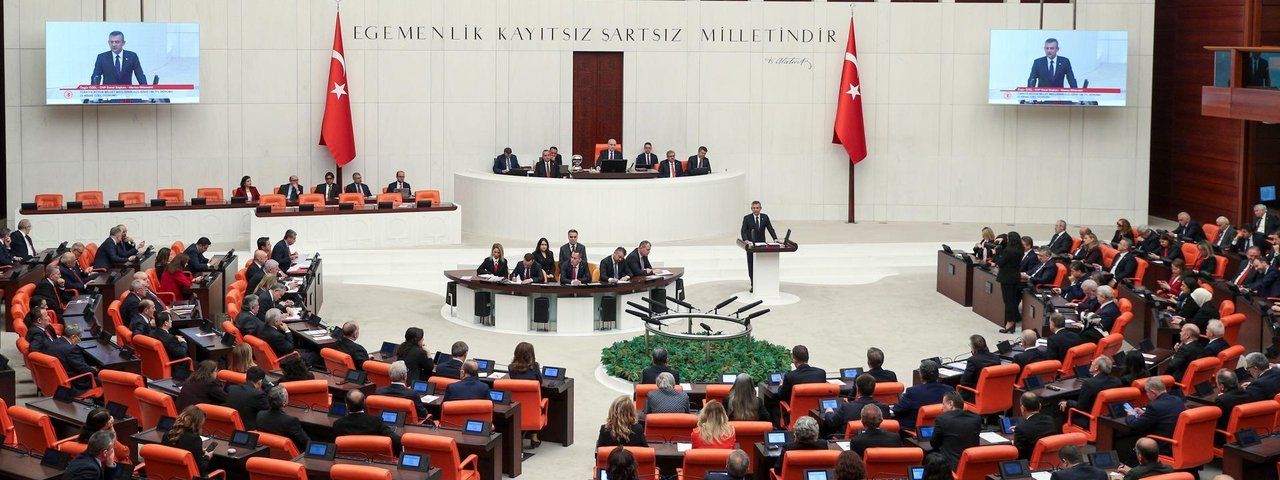 İŞ İŞTEN GEÇMEDEN (Muhammed Aybars Akdoğan)